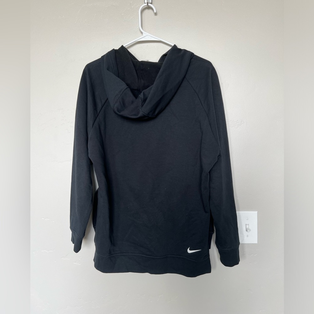 Women’s Nike sweatshirt